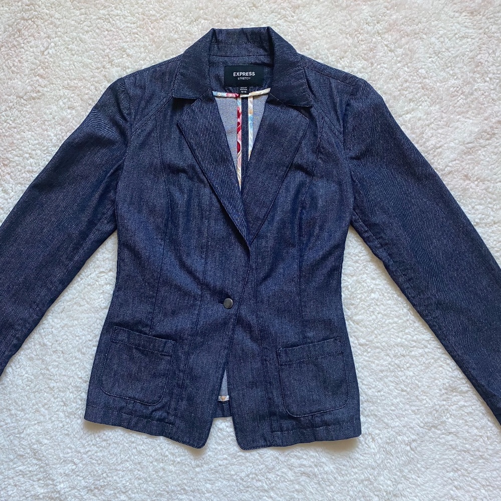 Express Ladies Denim Vest - Picture 1 of 4